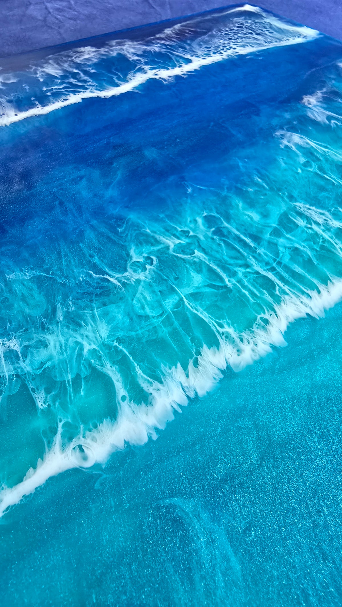 Resin-Meeresbild Solas Ocean Breeze 40 × 40 cm in Blau und Türkis mit weissen Wellenstrukturen