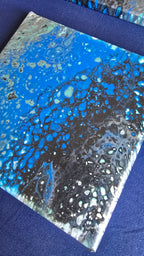 Solas Ocean Cells 3-teiliges abstraktes Acryl-Wandbild auf Leinwand in Blau, Türkis, Schwarz und Weiss