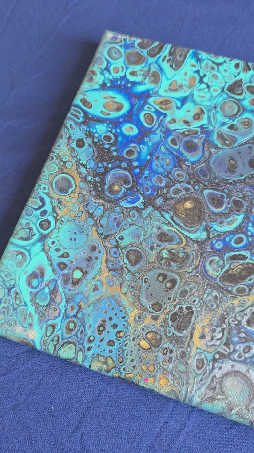 Solas Ocean Mosaic 5-teiliges abstraktes Acryl-Wandbild auf Leinwand in Türkis, Blau, Gold, Schwarz und Weiss