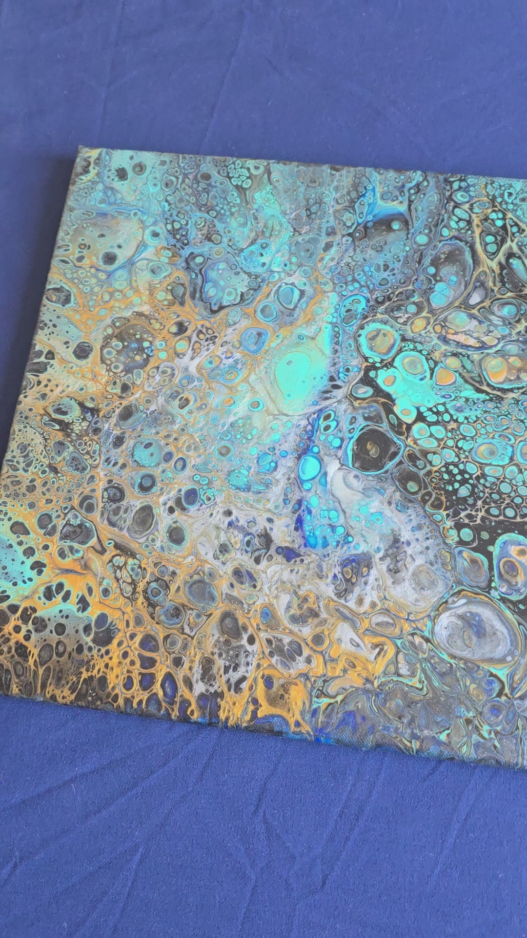 Solas Ocean Mosaic 5-teiliges abstraktes Acryl-Wandbild auf Leinwand in Türkis, Blau, Gold, Schwarz und Weiss