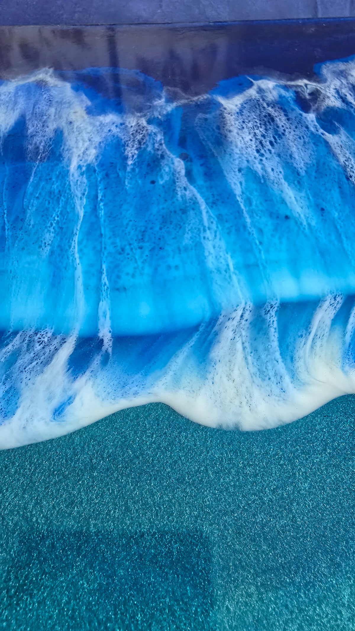 Solas Wild Waves Resin-Wellenbild 40 × 40 cm in Blau und Türkis mit 3D-Welle, Perlmutt und irisierenden Effekten
